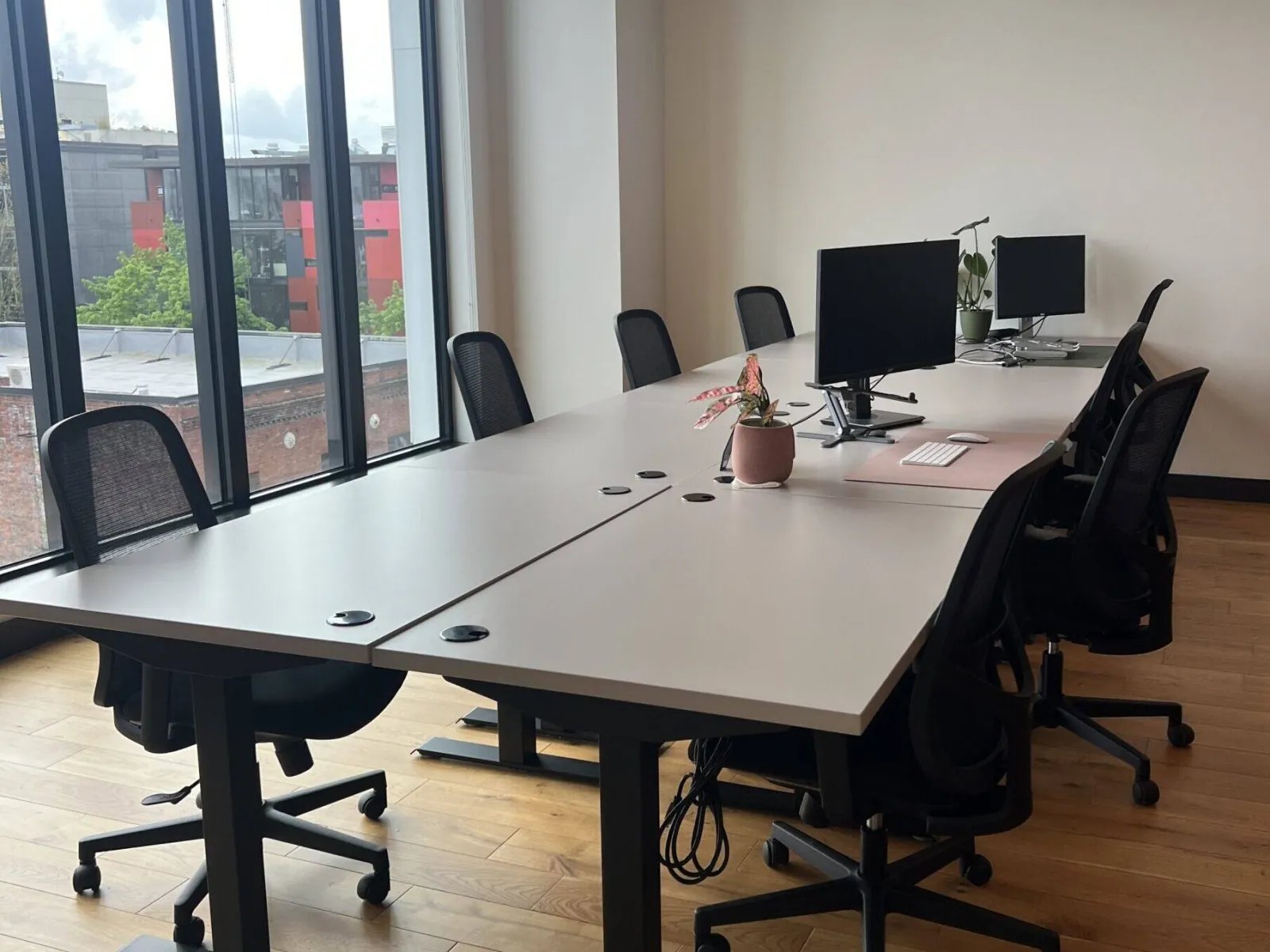 Dedicated Desks at CENTRL Capitol Hill