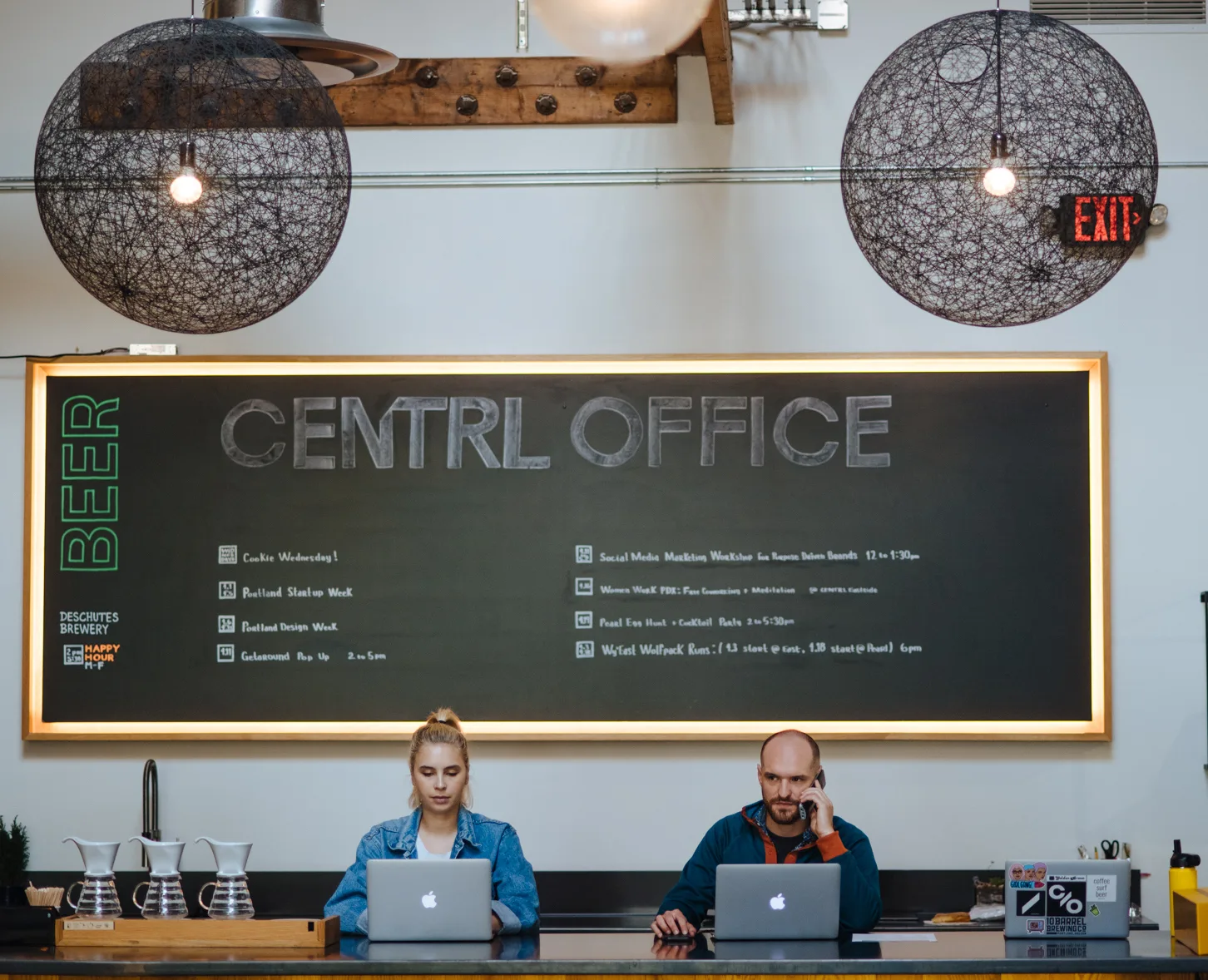 The front desk at CENTRL Pearl District.