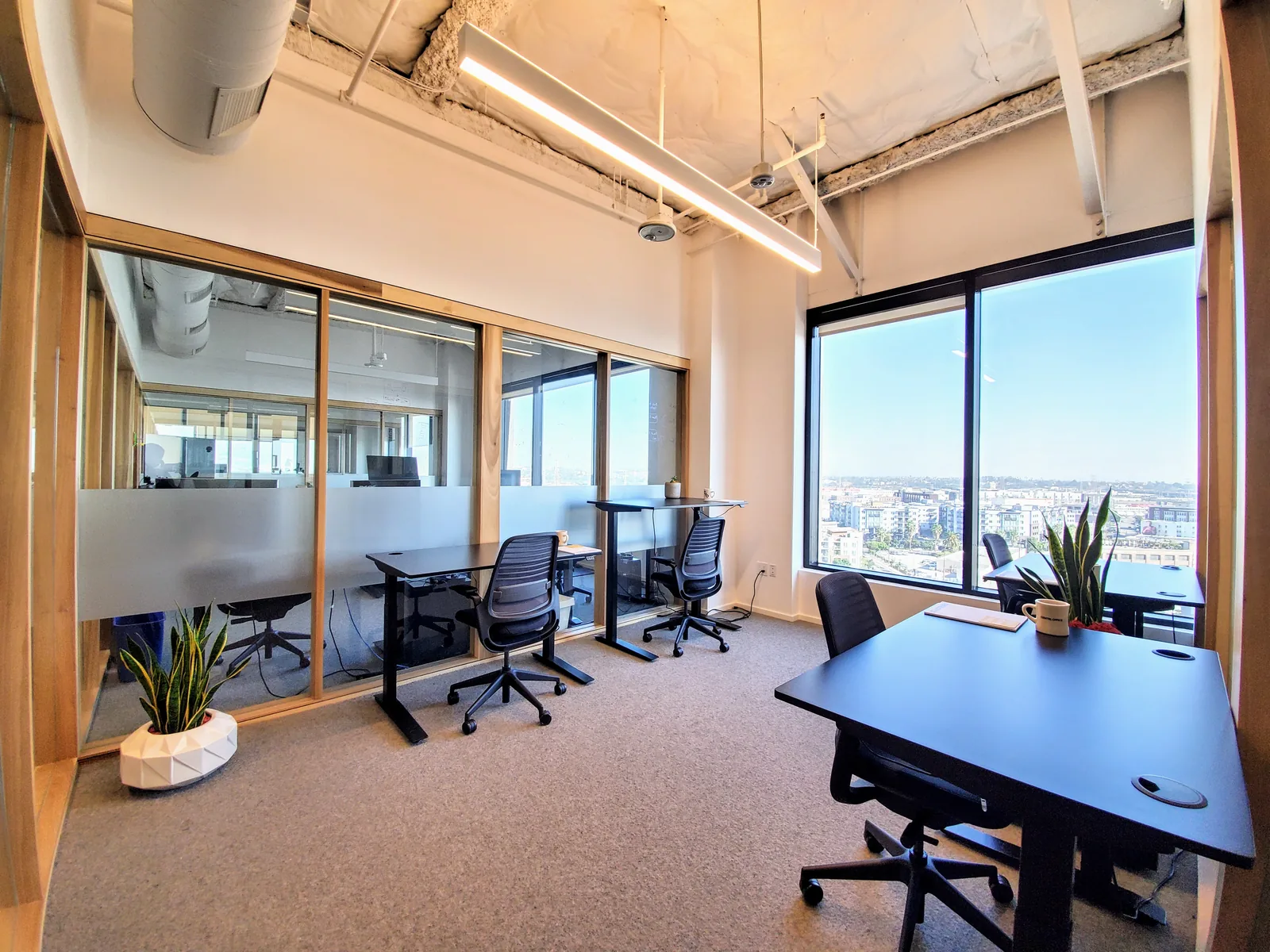 Mid-Size Private Office